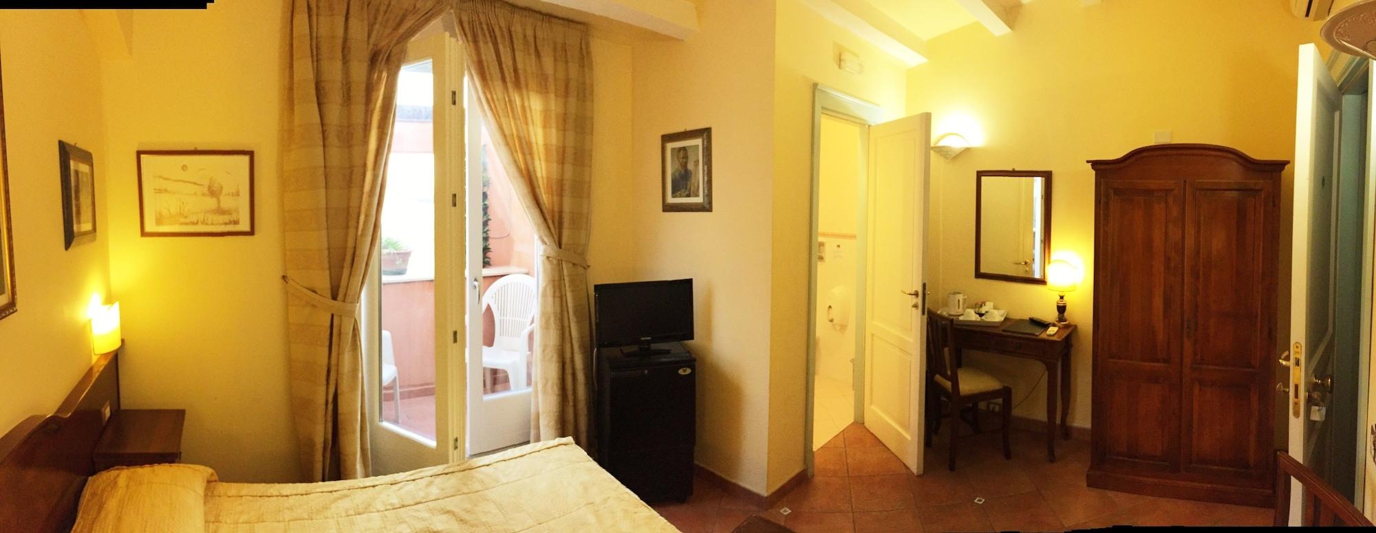 Hotel Mediterraneo Szirakúza Kültér fotó